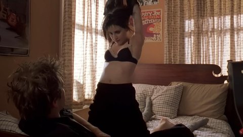 Brittany Murphy, Clementine Ford - Sexy Scenes in Cherry Falls (2000)