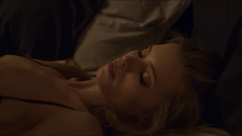 Abbey Lee, Simone Kessell - Sexy Scenes in Outlaws (2017)
