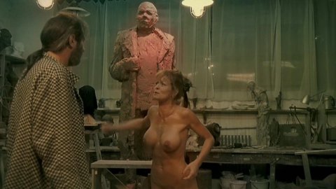 Vilma Seidlova, Hana Seidlova - Sexy Scenes in Pupendo (2003)