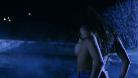 Ariadna Romero - Sexy Scenes in Ovunque tu sarai (2017)
