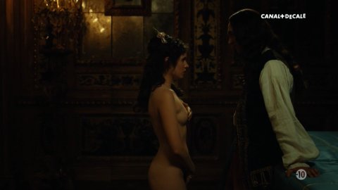 Daphne Patakia - Sexy Scenes in Versailles s03e04 (2018)