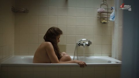 Philine Schmolzer - Sexy Scenes in Meiberger: Chasing Minds s01e07 (2018)