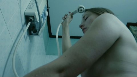 Esther Maa? - Sexy Scenes in Ingenium (2018)