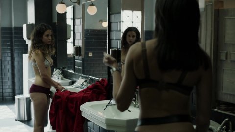Maria Pedraza, Alba Flores - Sexy Scenes in Money Heist s01e10 (2017)