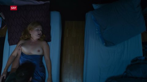 Wanda Wylowa - Sexy Scenes in Monogamish s02e07 (2019)