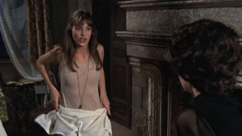 Jane Birkin, Doris Kunstmann - Sexy Scenes in Seven Deaths in the Cat's Eye (1973)