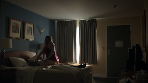 Meredith Holzman - Sexy Scenes in The Sinner s01e06 (2017)