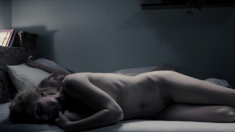 Julia Kijowska - Sexy Scenes in United States of Love (2016)