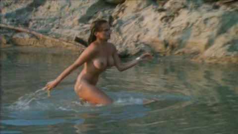 Katarzyna Figura - Sexy Scenes in Train for Hollywood (1987)