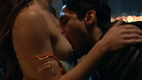 Melissa Barrera - Sexy Scenes in Vida s02e08 (2019)