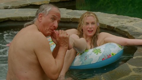 Daryl Hannah - Sexy Scenes in Keeping Up with the Steins (2006)