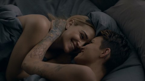 Ruby Rose, Brianne Howe - Sexy Scenes in Batwoman s01e04 (2019)