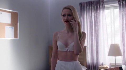 Johanna Braddy - Sexy Scenes in Quantico s01e22 (2015)