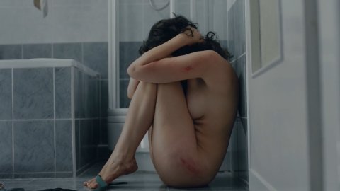 Maria Debska - Sexy Scenes in Playing Hard (2018)
