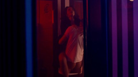 Heida Reed - Sexy Scenes in Stella Blómkvist s01e04 (2017)