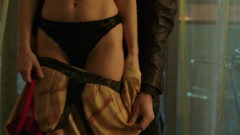 Maria Bello - Sexy Scenes in Butterfly on a Wheel (2007)