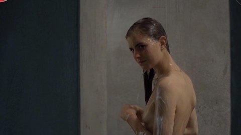 Hannah Hoekstra - Sexy Scenes in Sunny Side Up (2015)