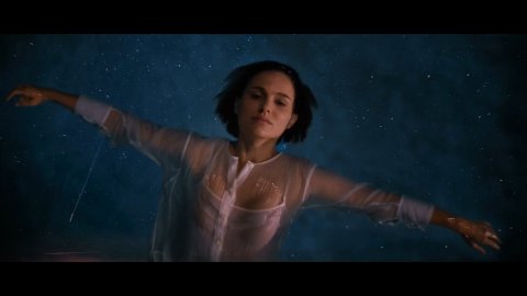 Natalie Portman - Sexy Scenes in Lucy in the Sky (2019)