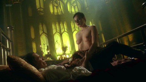 Floriela Grappini, Elvira Deatcu - Sexy Scenes in The Vampire Journals (1997)
