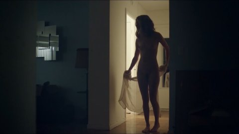 Jennifer Missoni, Dawn Olivieri - Sexy Scenes in To Whom It May Concern (2015)