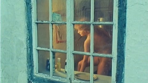 Alice Chrtkova - Sexy Scenes in Druhý dech s01e13 (1988)