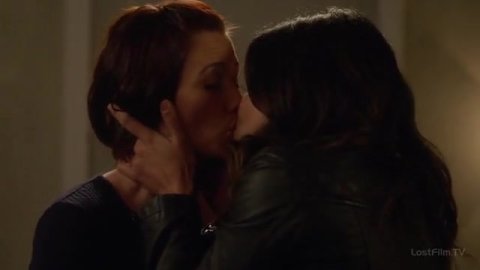 Chyler Leigh, Floriana Lima - Sexy Scenes in Supergirl s02e08 (2016)