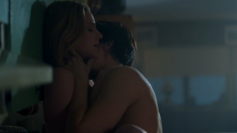 Lili Reinhart - Sexy Scenes in Riverdale s01e13 (2017)