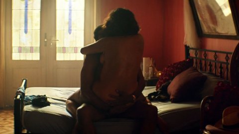 La La Anthony - Sexy Scenes in Double Play (2017)