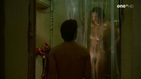 Kira Koschella - Sexy Scenes in Drei mit Herz s01e10 (1999)
