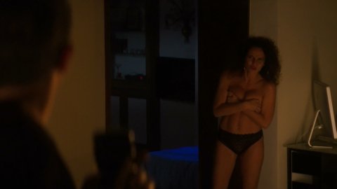 Rebecca Azan - Sexy Scenes in Huge in France s01e01 (2019)