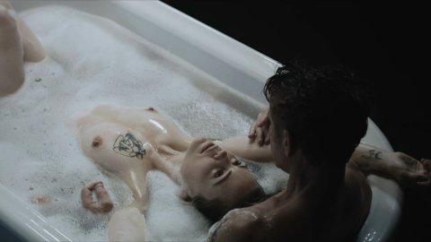 Melissa George - Sexy Scenes in The First s01e05 (2018)