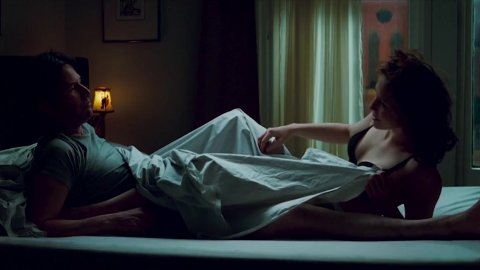 Vera Farmiga - Sexy Scenes in Henry's Crime (2010)