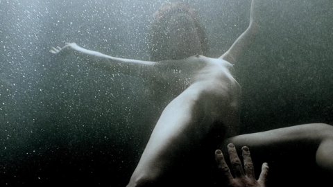 Juliette Lewis - Sexy Scenes in Blueberry (2004)